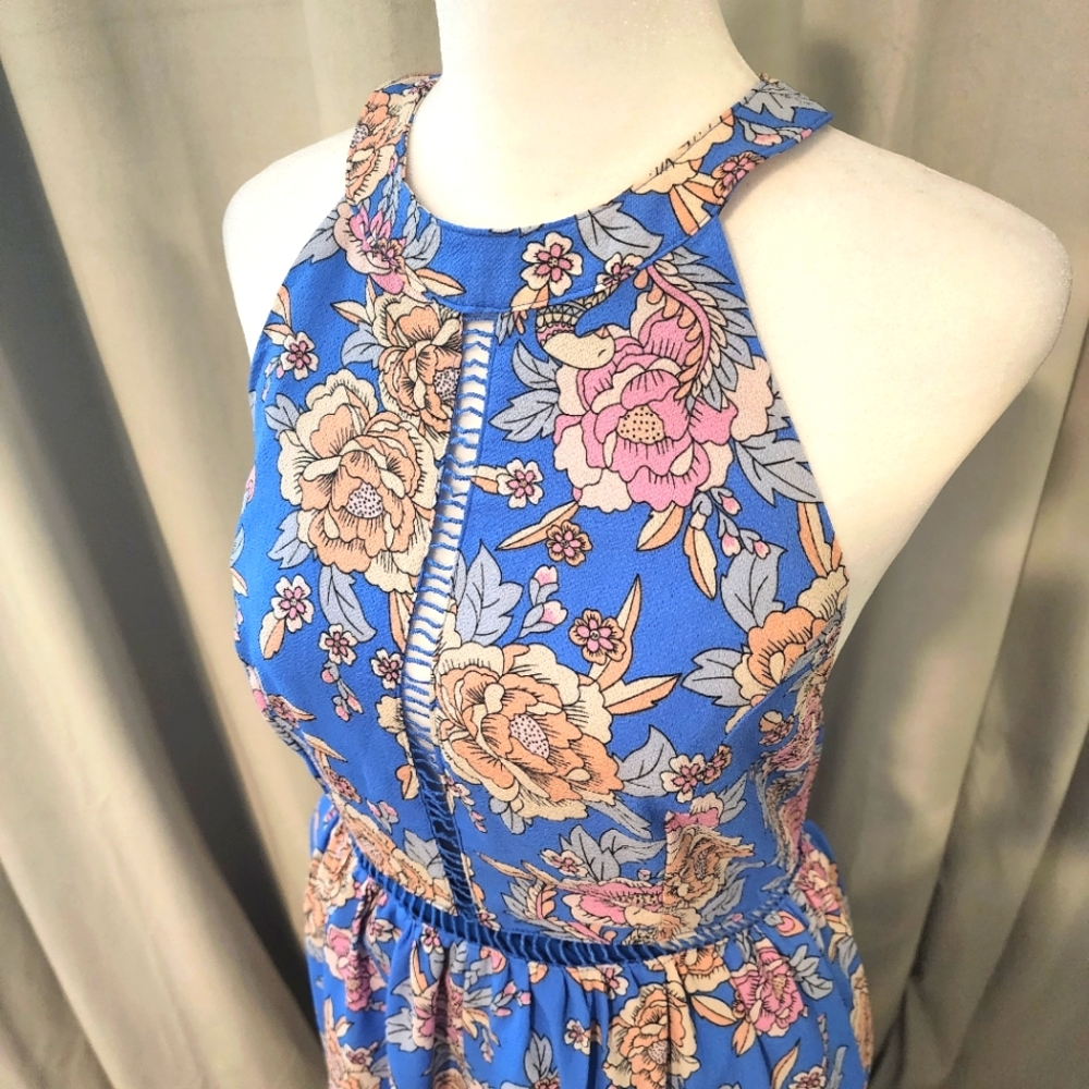 Zesica Halter Floral Print Backless Maxi Dress - Picture 5 of 10